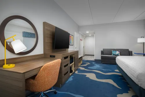 Hampton Inn and Suites by Hilton Naples South - parking