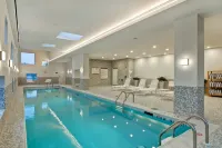 Home2 Suites by Hilton Montreal Dorval - Pools