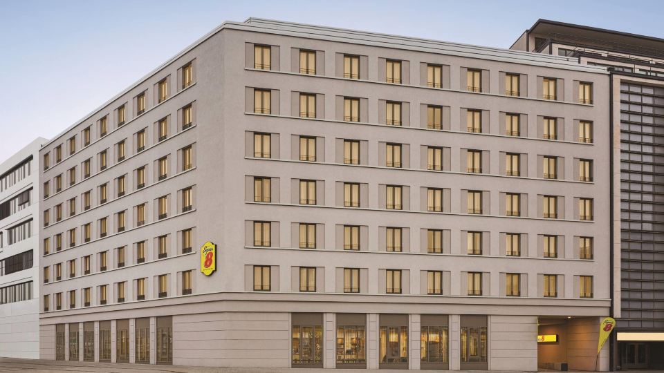 Super 8 by Wyndham Chemnitz
