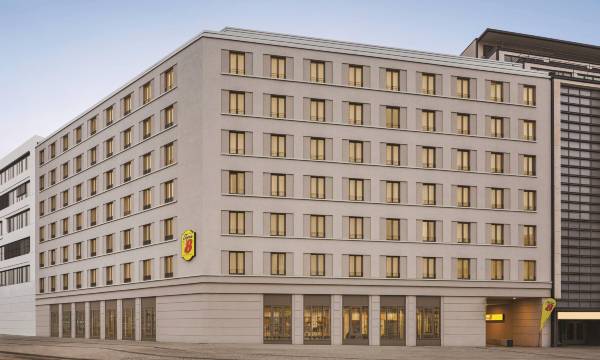 Super 8 by Wyndham Chemnitz