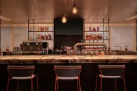 Courtyard by Marriott Ghent - Bãi đậu xe