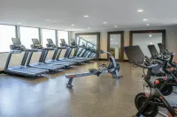 DoubleTree by Hilton San Bernardino - Gym