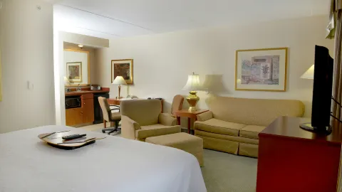 Hampton Inn and Suites by Hilton Windsor in Windsor