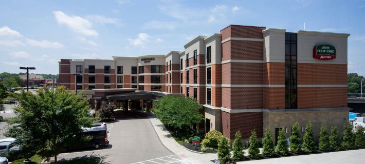 Courtyard Cincinnati Midtown/Rookwood Hotels in Cincinnati