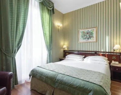 Hotiday Room Collection - Roma Porta Pia Hotels in Via Veneto