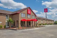 Red Roof Inn Roanoke Rapids - parking