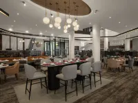 Crowne Plaza DAR ES SALAAM by IHG 우후루 스타디움 주변 호텔