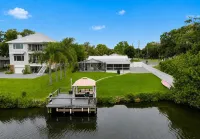 Palms Paradise. Pool. Waterfront. Near Space Coast Beaches. - Wifi
