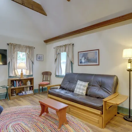 Walk to Park and River Dog-Friendly Cambridge Gem