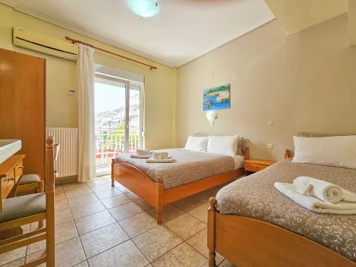 Lucia Hotel Paralia - Bãi biển