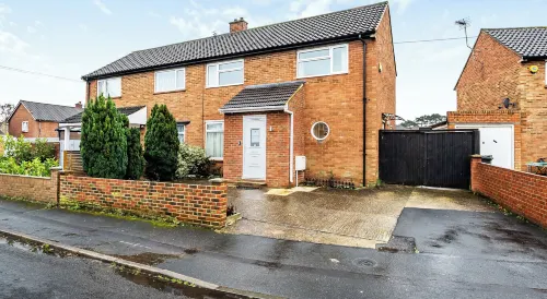 Kingston Road House by Redwood Stays - 3-Star