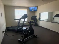 Iron Creek Inn & Suites - Parking