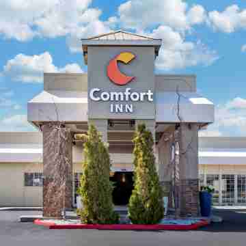 Comfort Inn & Suites Hotel Exterior