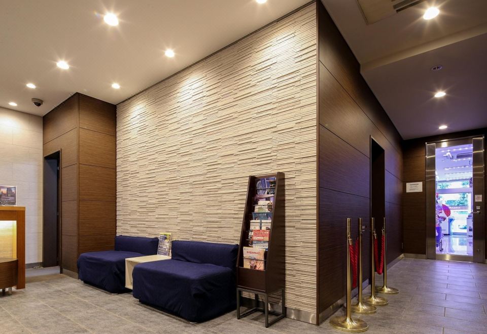 호텔 마이스테이스 아사쿠사 바시의 외관 