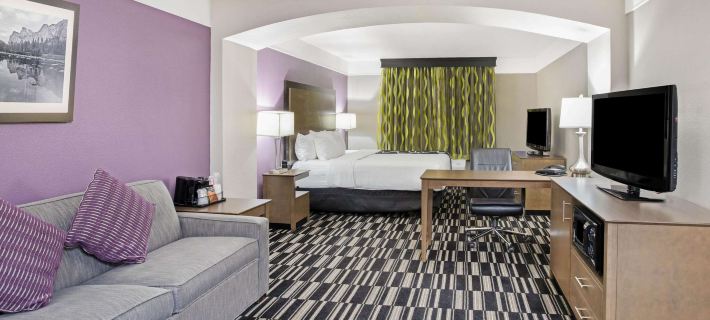 La Quinta Inn & Suites by Wyndham Modesto Salida Hotels in Stanislaus County