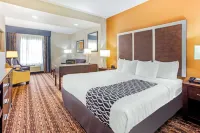 La Quinta Inn & Suites by Wyndham Gonzales TX
