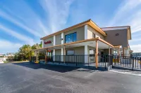 Econo Lodge Hotels in Crestview