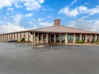 Quality Inn Hotels in Wayne County