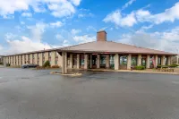 Quality Inn Hotels near Music on Market