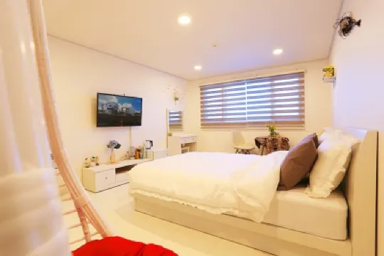 Jeju Swieonggapseoye Pension โรงแรมใกล้Dangcheomuldonggul Cave