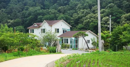 Damyang Clover Pension