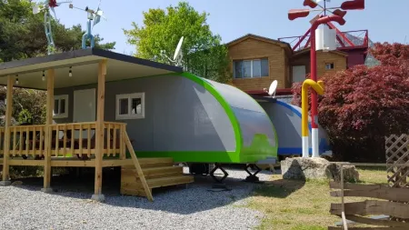 Baramheunjeok Glamping Caravan Отели в г. Хапчхон