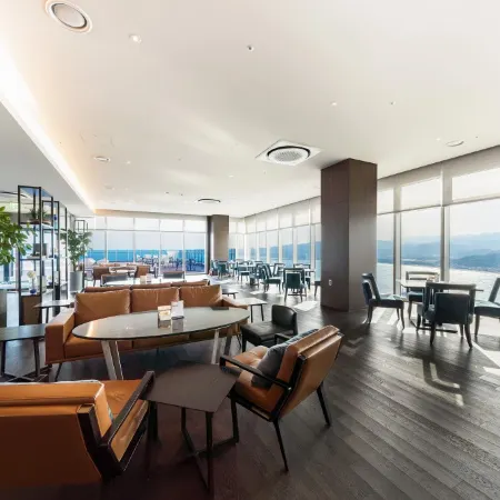 Hotel Tops 10 Отели рядом с достопримечательностью «Парк Hourglass»