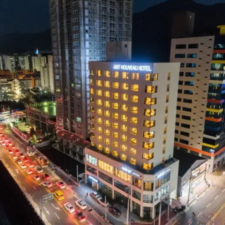 Geoje Artnouveau Suite Hotel