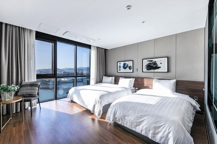 2. 브라운도트호텔 ..