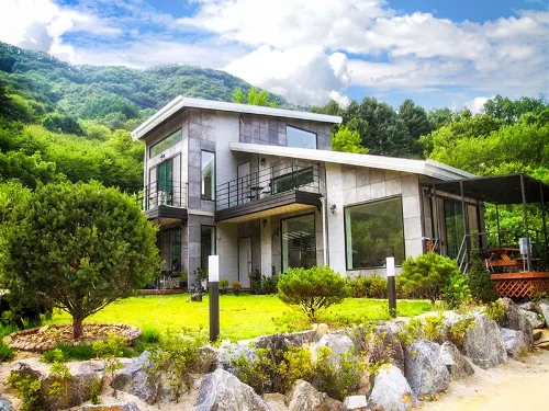 Gapyeong Floresta Kids Pool Villa & Glamping Hotels in Gapyeong-gun