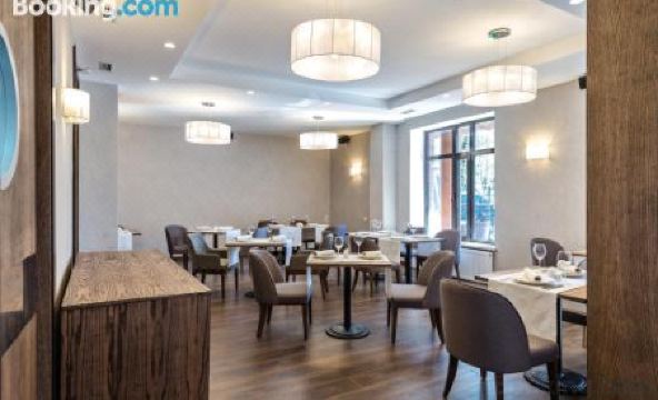 Rufus Lodge - Housity