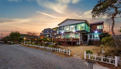 Daebudo Seaside Healing Camp Pension Hotels near Gubongdo
