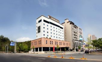 Crown Hotel Changwon