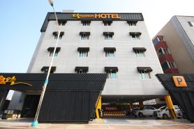 Muan Namak Oneul Hotel