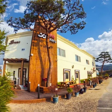 Jeongeup Brahms Pension