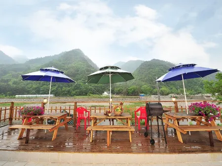 Inje Gooreumtagoonseonnye Pension Отели рядом с достопримечательностью «Baekdamsa»