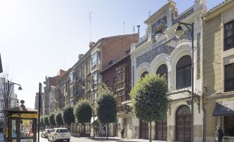 Claustro las Francesas Luxury Apartment in The Heart of Valladolid