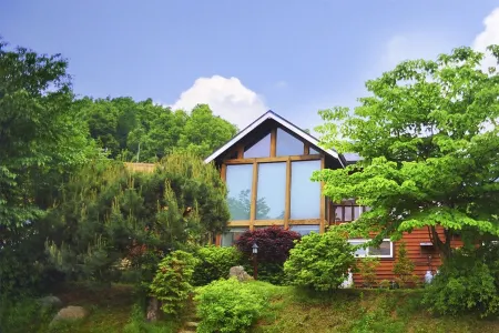 Pension Yangpyeong Lake Cabins Отели рядом со станцией Yongmun Station
