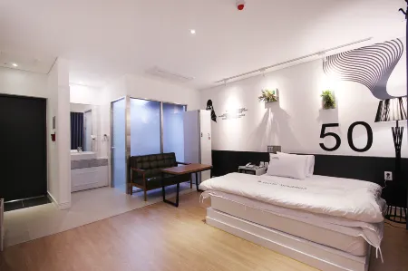 Hotel Insomnia