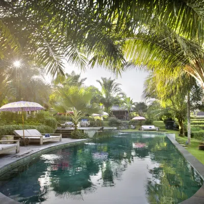Blue Karma Dijiwa Ubud Hotels near Sambahan
