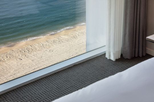 그랩 디 오션 깔끔한 침구