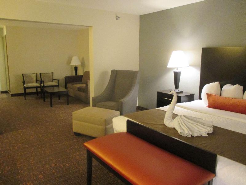 Best Western Plus Omaha Airport Inn