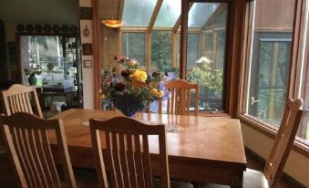 A Cascade View Bed and Breakfast - Housity