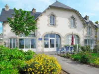 Domaine des Roches Jaunes Hotels near Pointe du Diben