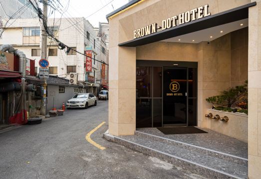 브라운도트 호텔 성신여대점 외관