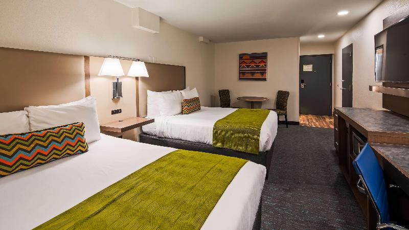 La Quinta Inn & Suites by Wyndham Tulsa Downtown/Route 66