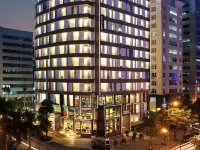 Novotel Suites Hanoi Hotels in der Nähe von Westsee