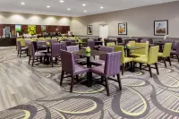 La Quinta Inn & Suites by Wyndham Clifton/Rutherford - breakfast