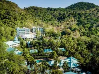 Krabi Tipa Resort Hotels near Bluedragon Cabaret