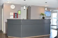 Sleep Inn & Suites Fond du Lac - parking